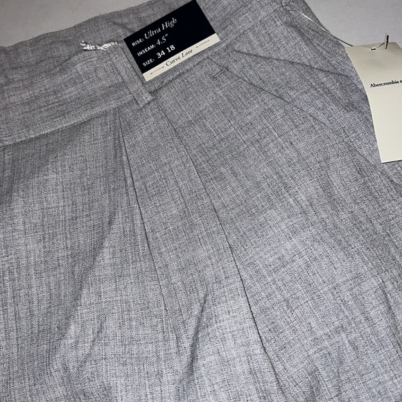 Abercrombie shorts - Picture 2 of 4